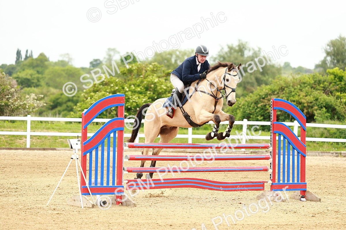 SBM_001022 - Class 4 - Senior Newcomers - 1.10m