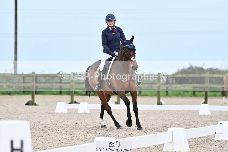 241103-155345-03259 - Novice 1 - 14.44 to 16.08