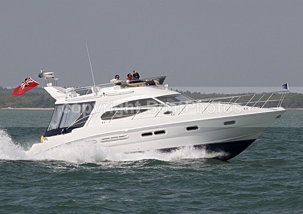 110425 FRENCH CONNECTION SEALINE F42 IMG_8460 - Flybridge Cruisers