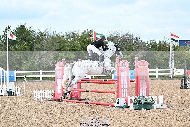 241004A-124337-02035 - Fri 09 95cm Amateur Quals