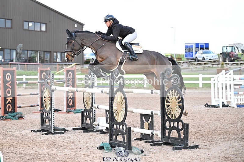 251206-143906-01342 - Cls 15 National 1.30m and 1.40m