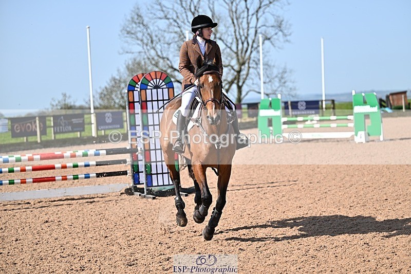 260408-103351-00185 - Cls 2 British Novice and 90cm