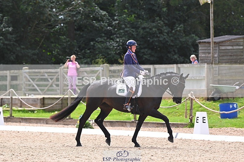 240809-132832-01533 - 142-Tyler.Bradshaw-J'adore