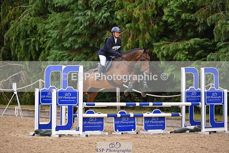 250802A-100923-00419 - B-061-Vicky.Stacey-HIGHDALE.AUTUMN.SUNRISE