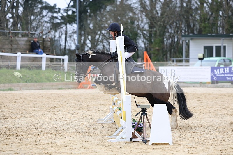 3E7A7993 - Class 10: Junior 60cm