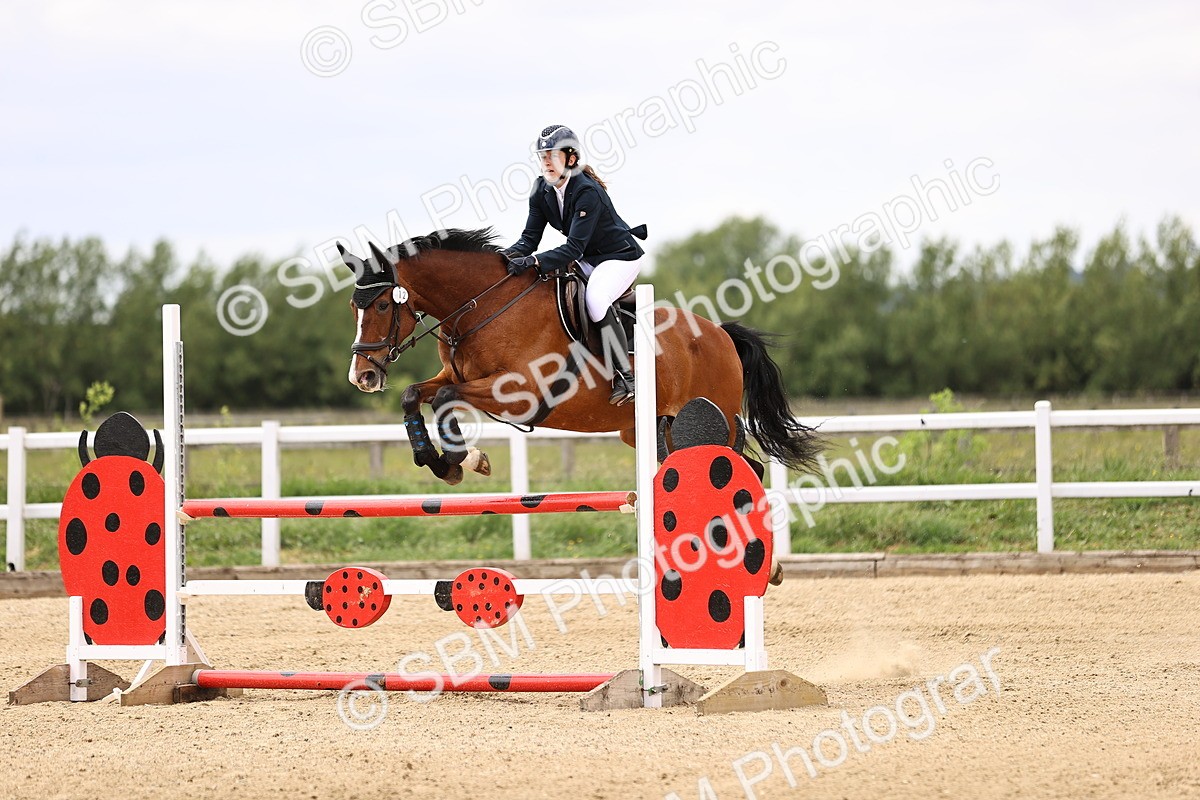 SBM_000373 - Class 4 - 1m showjumping