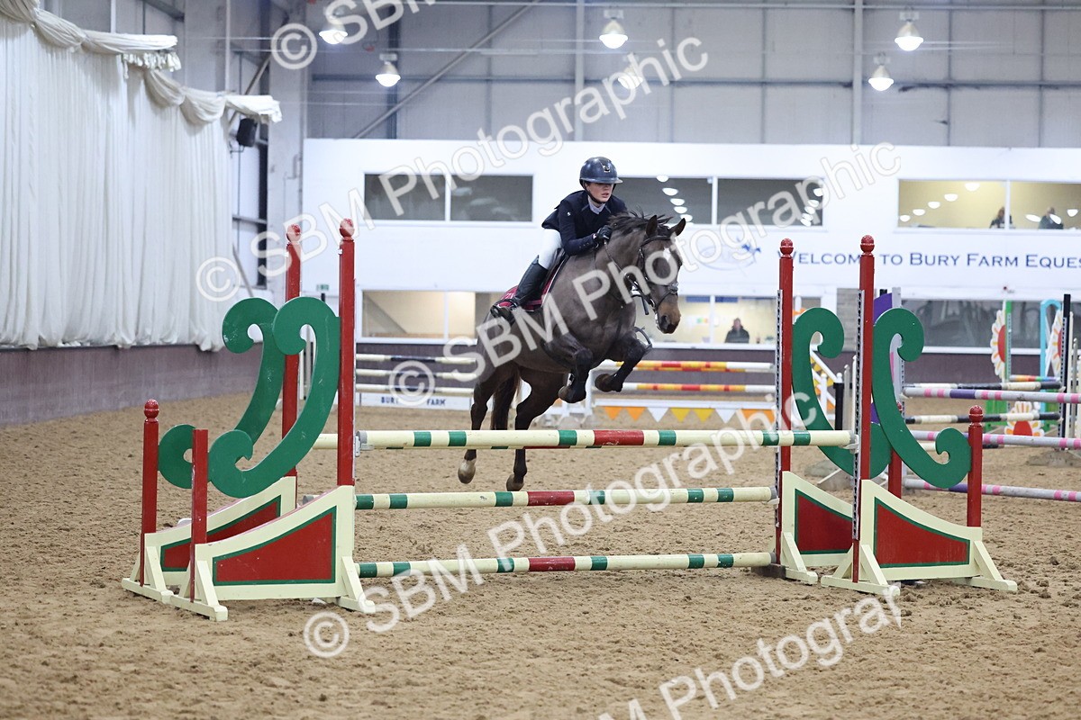 SBM_003174 - Class 11 - Blue Chip Pony Newcomers - 1.00m Open