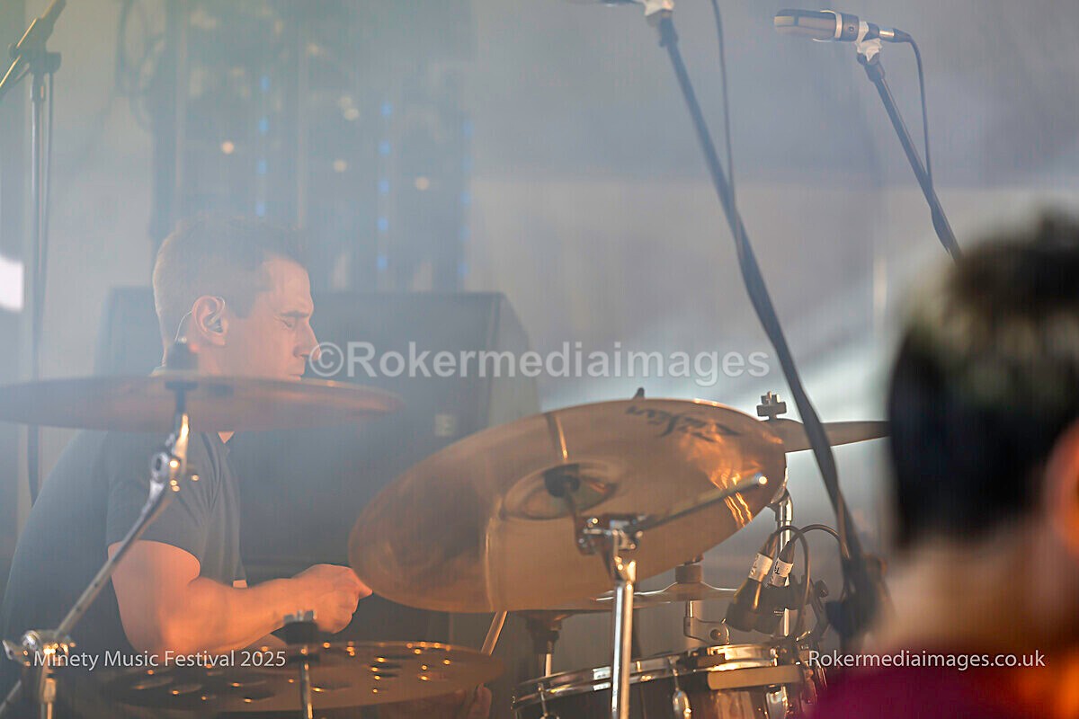 _MGL7518 - MINETY 2025