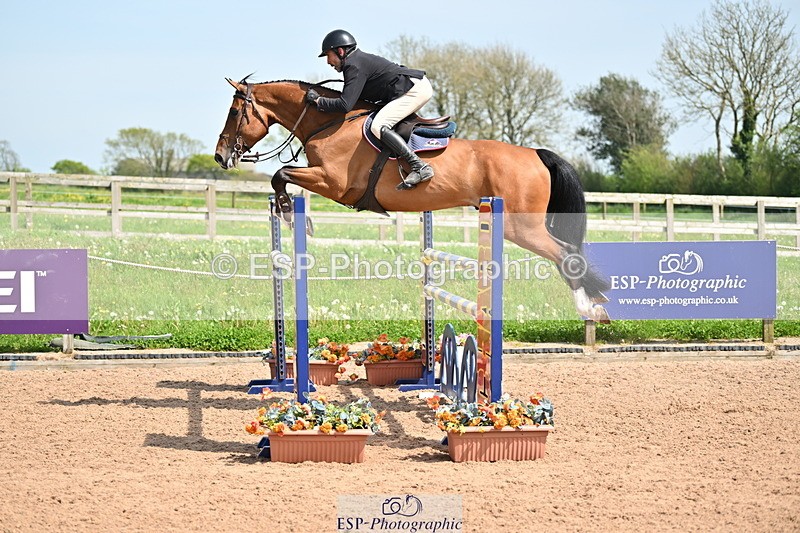 240510A-144530-08123 - Cls 23 Talent Seeker Inc 7yr old 14.10 to Finish