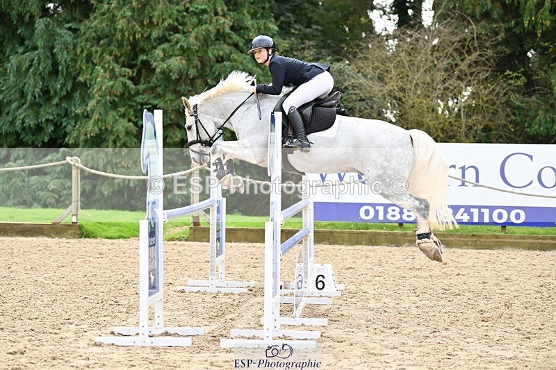 230930-122942-00492 - Cls 5 Pony Foxhunter & 1.10m Open
