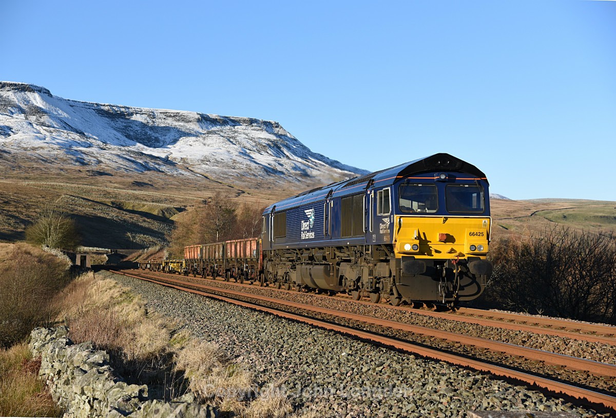 JL - 28.12.17 66425 6K05 Carlisle - Crewe, Ais Gill MP260 - Ais Gill - Milepost 260