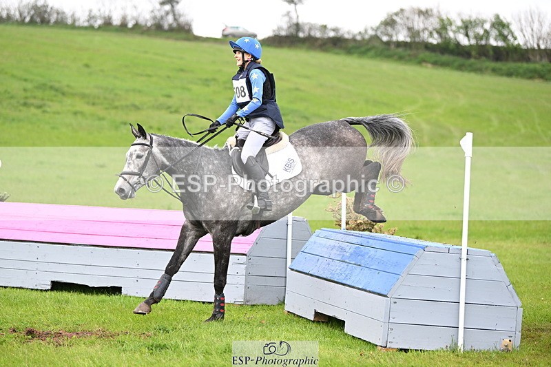 250419-110301-09165 - 508-Maisy.Miller-HEADDON.SWAN.SONG