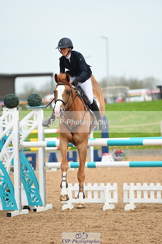 230504A-101710-00572 - Cls 8 Snr Foxhunter
