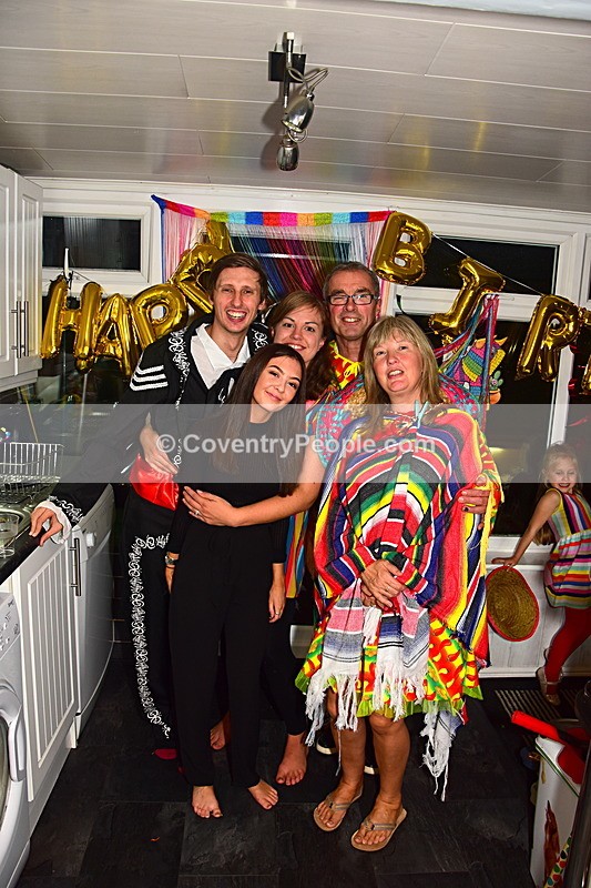 LEE-609 - Lee's 30th