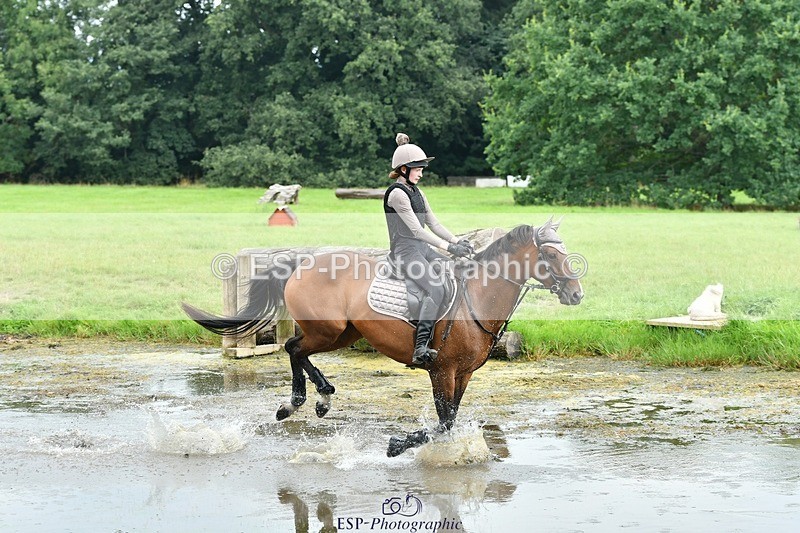 230817-131713-00886 - Theo's 1st Group - XC