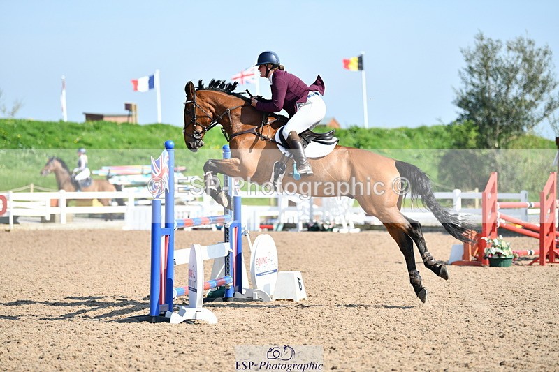 240512A-163947-19845 - Cls 44 1.05m National Am Quali