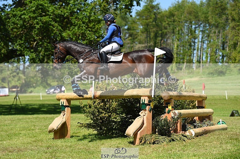 230527-144636-10205 - 357-VIVENDI_HERO-Saffron_Cresswell-XC
