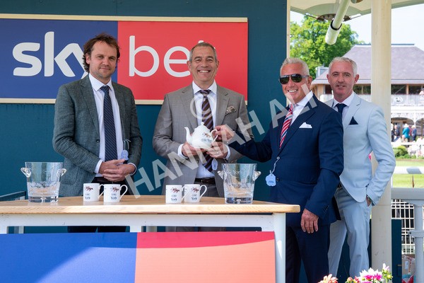 140525-Race 1-Almoshher-4765 - Race 1 2.10pm Sky Bet Race To The Ebor Jorvik Handicap