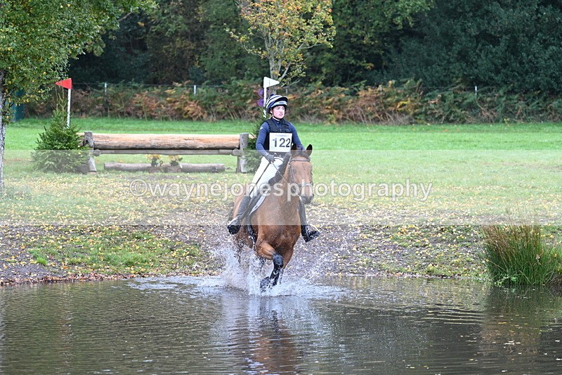 WJ7_3071 - Time 10:47 to 11:11 at the water