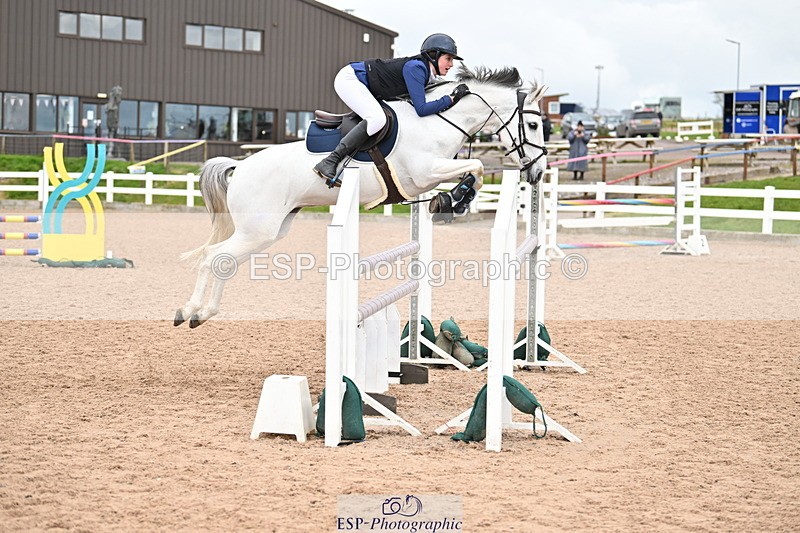 240309A-140314-01206 - Cls 9 Pony Foxhunter and 1.10m Open