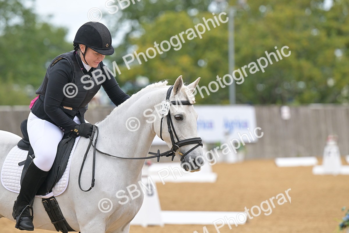 SBM_03843 - D2 - Small Tour Championship Intro 2