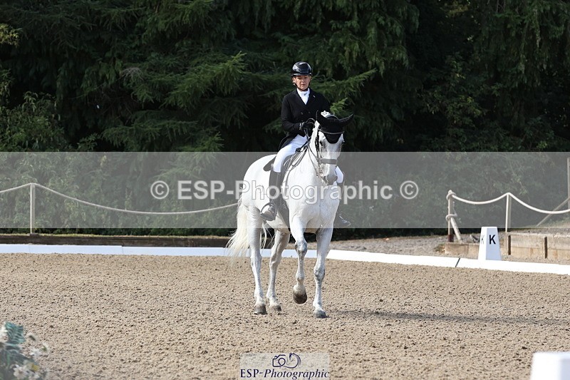 250809A-100256-02276 - 039-Jane.GilbyHugo.Holunder