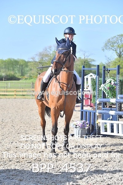 BPP_4537 - CLASS 9 Senior Newcomers/ 1.10m Open