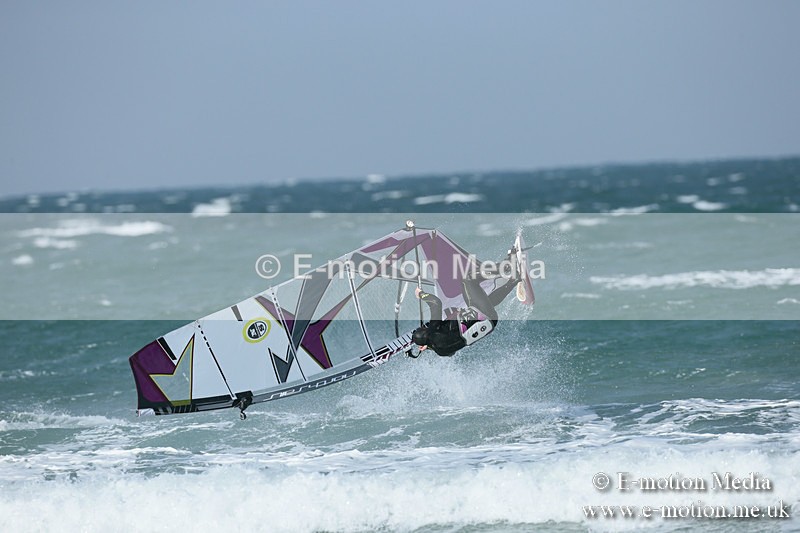 WS 020413-104 - Windsurfing