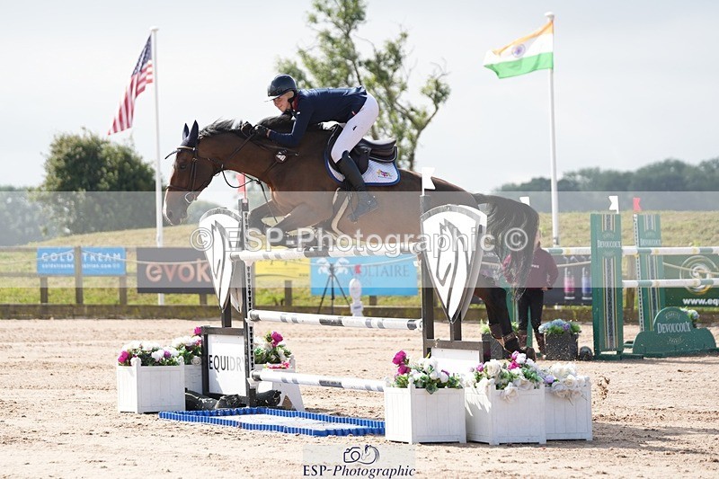 250718-094310-09480 - Cls 2, 3 Star Small Tour Start til Break