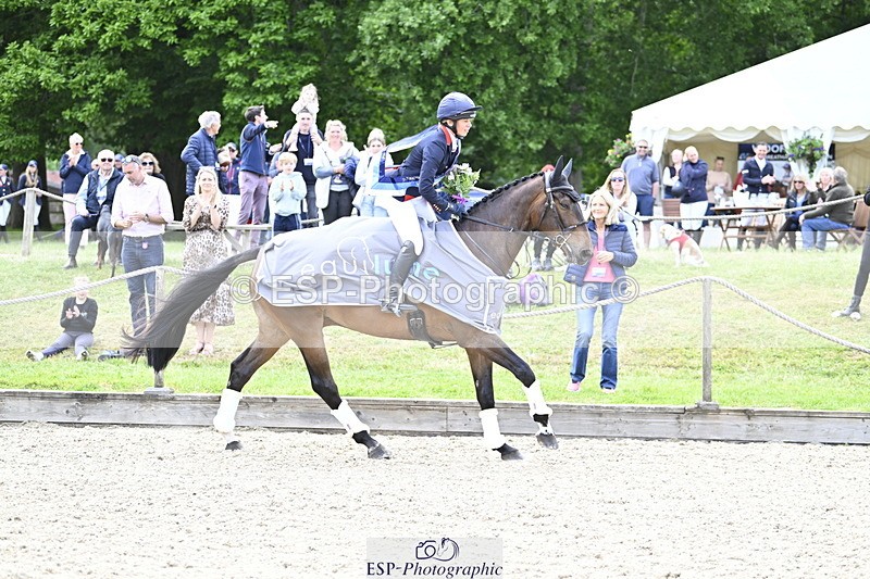 250525A-161555-18603 - Presentations Section C CCI 2 Star Long