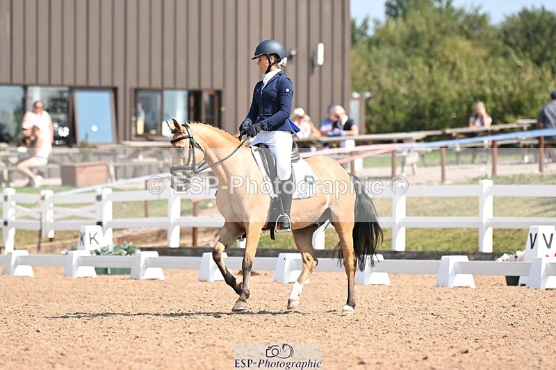 250816-120107-04394 - 060-Felicity.HendySheepcote.Champion.Star