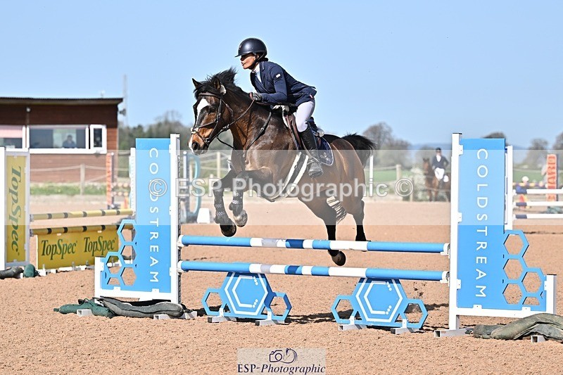 260408-105633-00273 - Cls 2 British Novice and 90cm