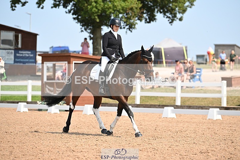 250816-132510-04817 - 083-Emily.JarvisCriafol.Two.Tone.Tequila