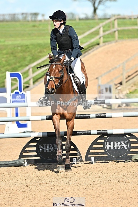 250416-151859-01685 - Cls 6 Foxhunter and 1.20m