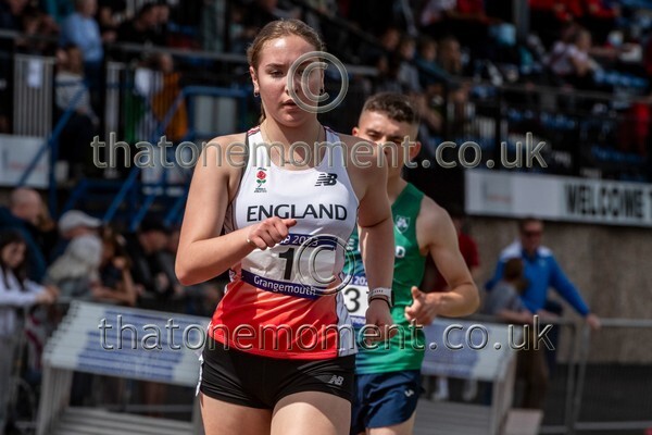 SIAB23-527910 - Track Female Set One