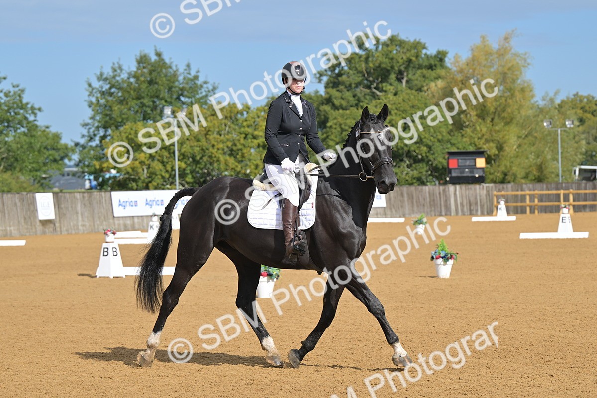 SBM_03703 - D2 - Small Tour Championship Intro 2