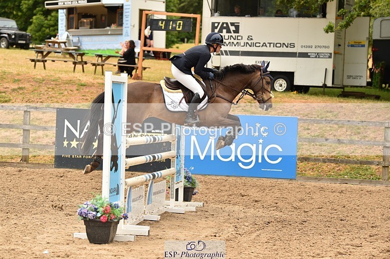 230618-135806-12845 - Cls 25 Pony Foxhunter & 1.10m Open