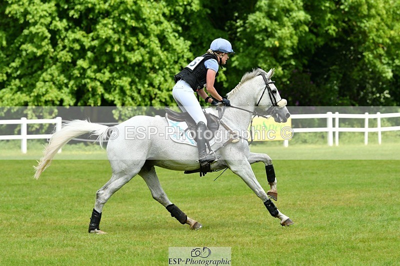 230528-142132-18256 - 475-GLADSTONE_II-Ginny_Thomasen-XC