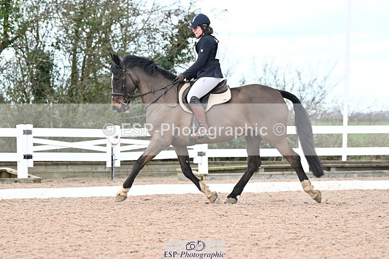 240324A-130437-02473 - Novice 28, 13.00 to 14.00