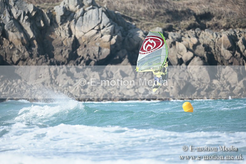 WS 020413-11 - Windsurfing