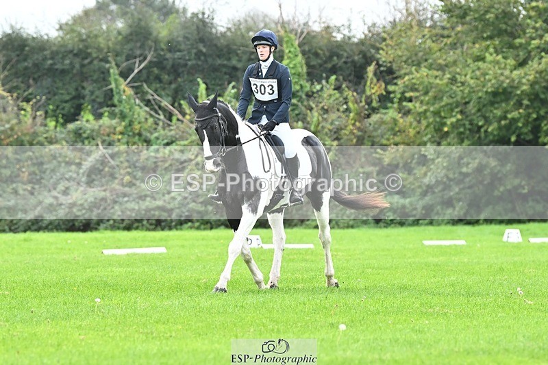 241024-101206-02120 - 303-Beatrice.Southcombe-COUSIN.JERRY