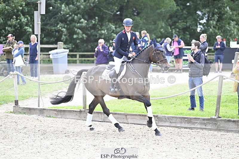 250525A-161603-18620 - Presentations Section C CCI 2 Star Long