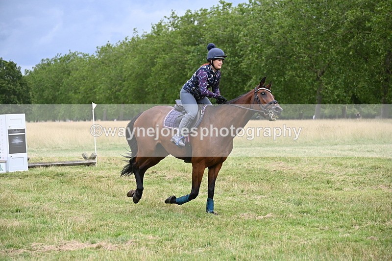 WJ6_2904 - Time at Jump 11:06 to 11:40