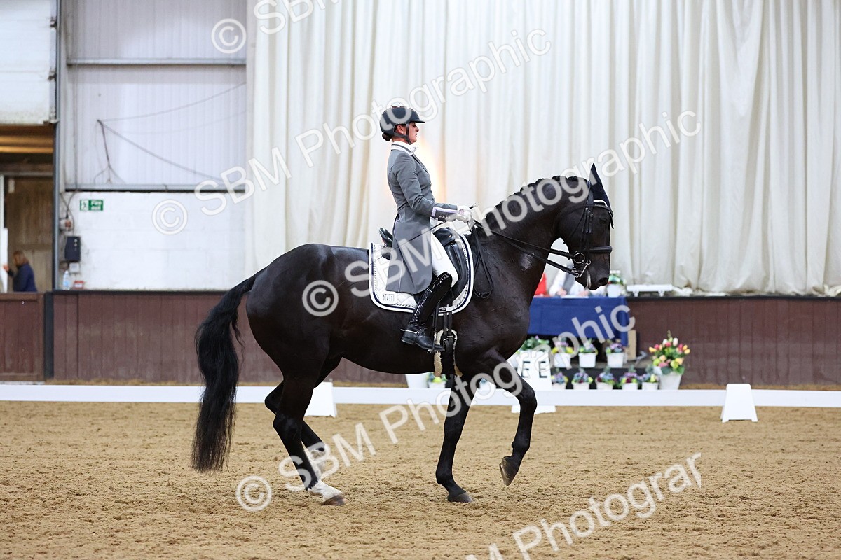 SBM_009565 - Class 14 - FEI Grand Prix - 19.27-20.27