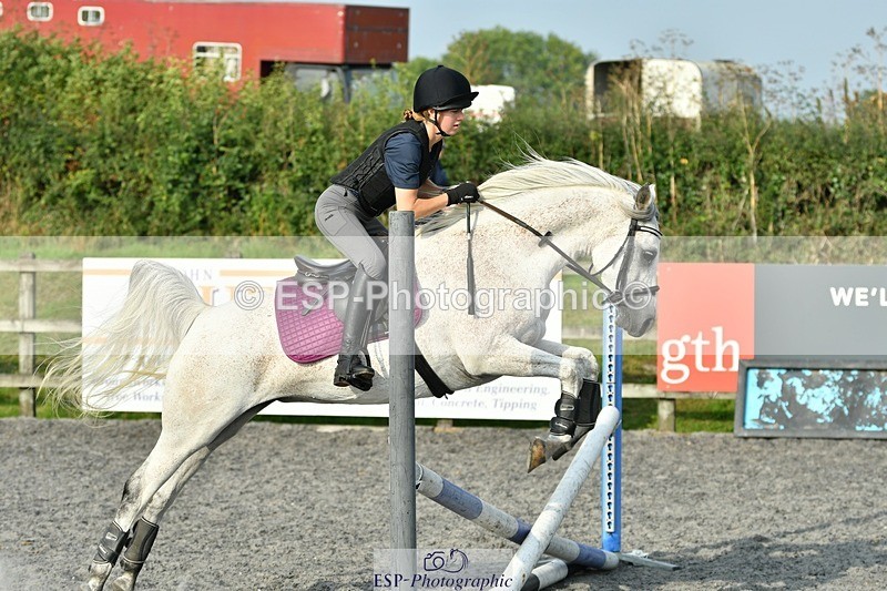 230817-085016-00014 - Theo's 1st Group - Arena