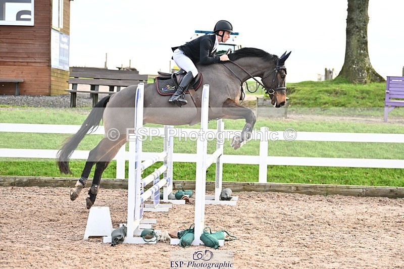 241206-095922-00136 - Cls 2 British Novice and 90cm Open
