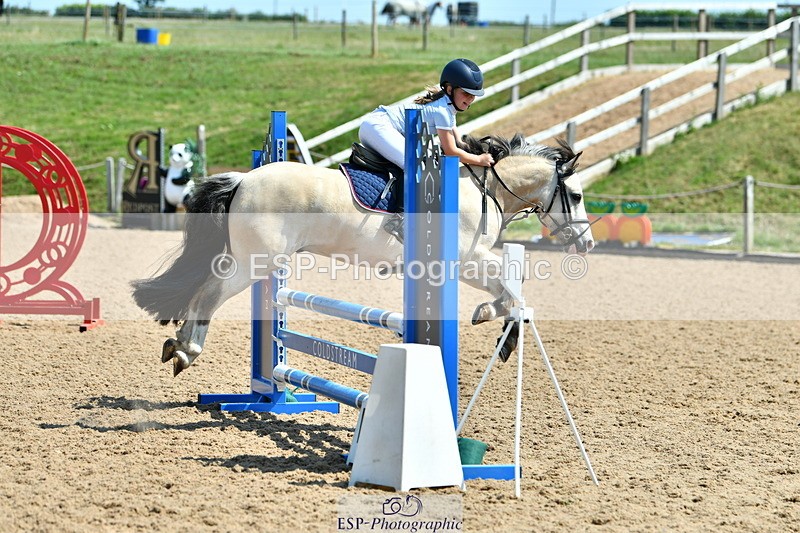 230625A-113533-03797 - Cls 34 Stepping Stones 128 + 138cm