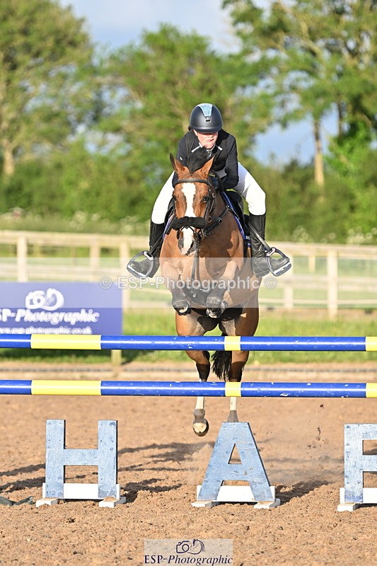 240628A-200654-02006 - Cls 7 Graham Heath 128cm + 138cm