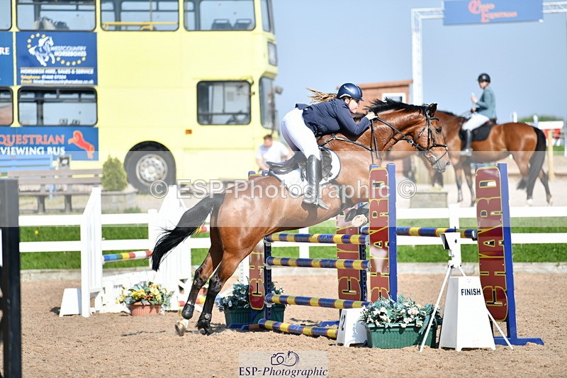 240512A-164239-19854 - Cls 44 1.05m National Am Quali