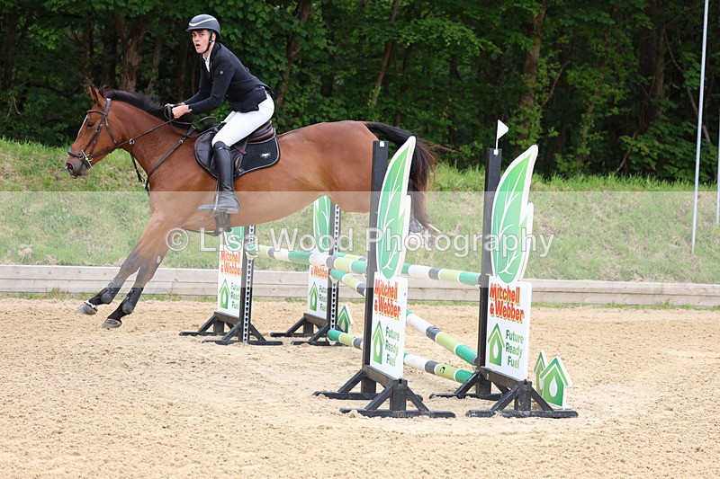 3E7A8512 - Class 4: Senior British Novice/90cm open